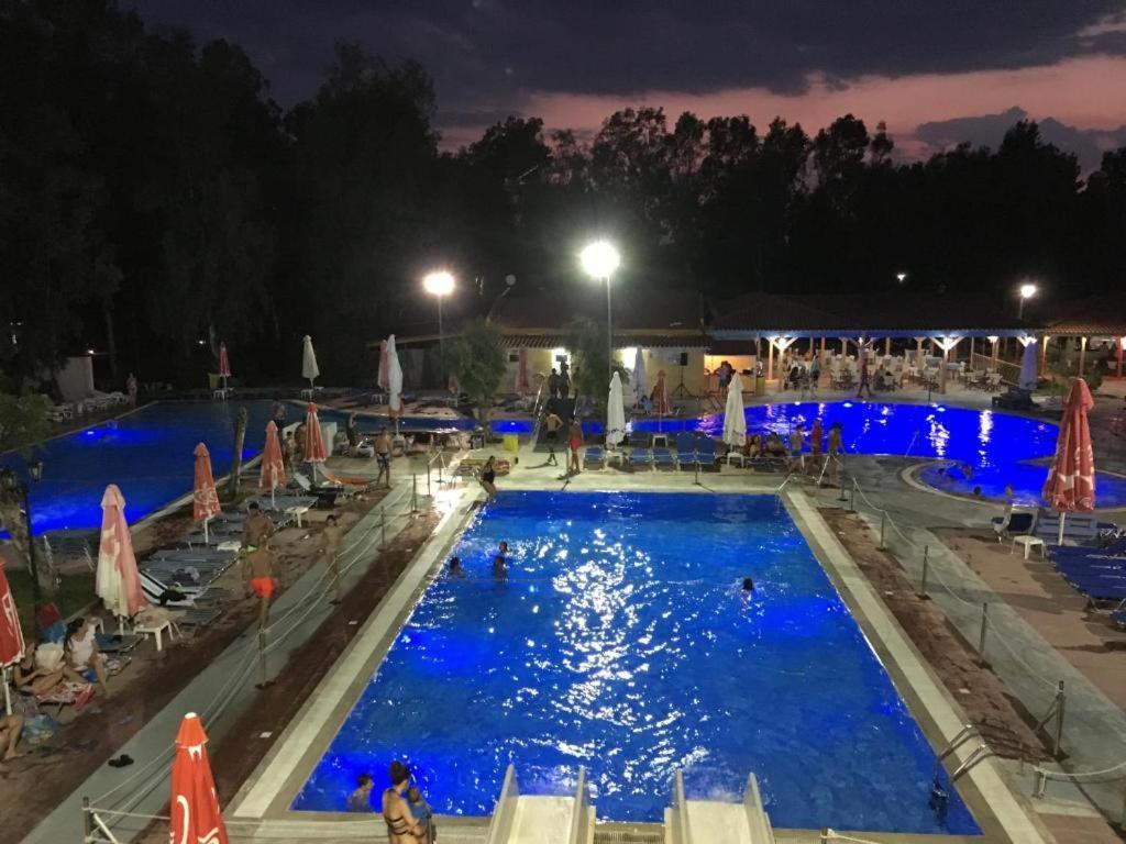 Camping Golden Sunset Alissos Esterno foto